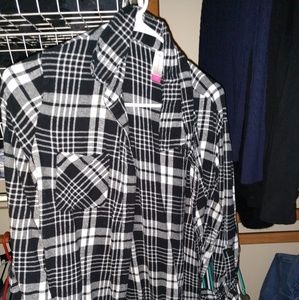 Tunic plaid button up